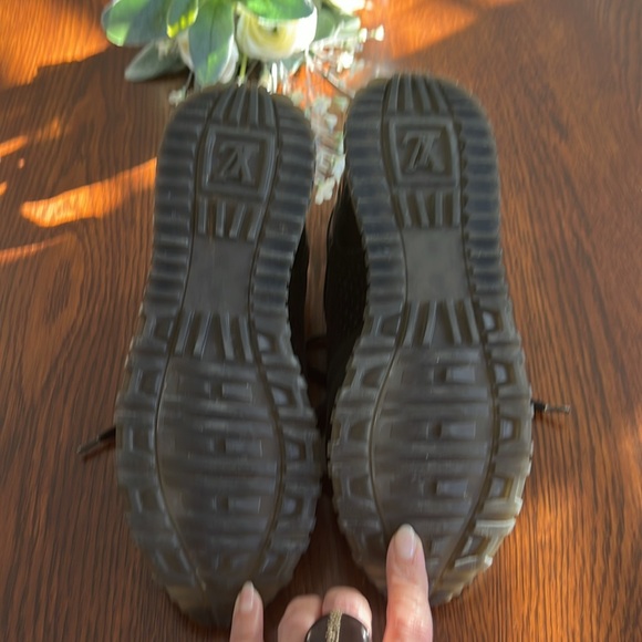 Lou’s Vuitton Black Perforated Sneakers - Picture 5 of 13